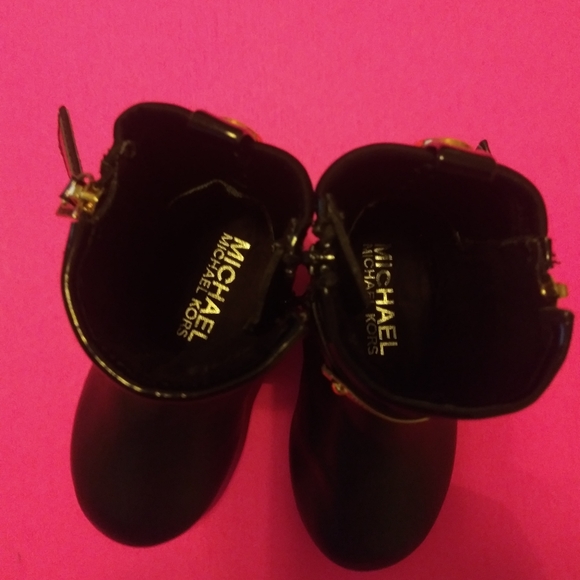 Shoes - Picture 2 of 3